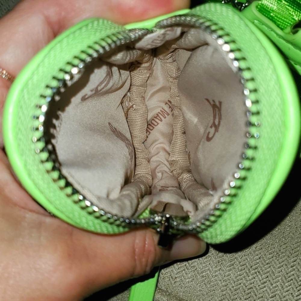 Steve Madden Neon Green Quilted Crossbody Belt Bag with Coin Pouch - Picture 3 of 10